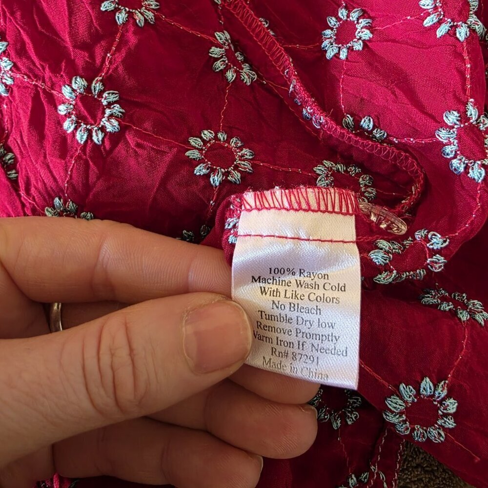 Johnny Was Vintage Embroidered Red Rayon Peasant Blouse Boho Floral Top Tunic XS - Picture 8 of 14